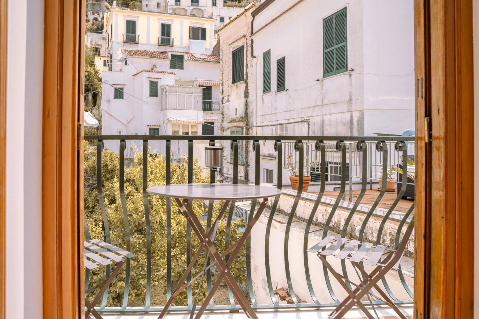 Residenza Ester Amalfi Exterior foto